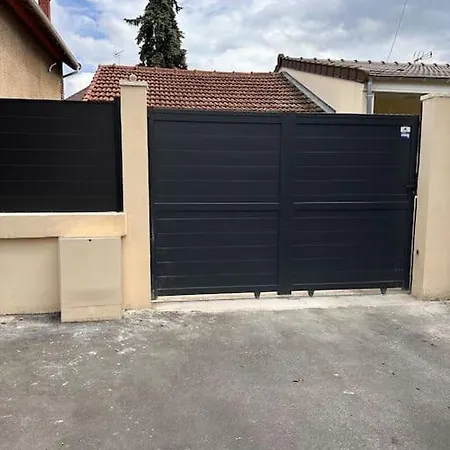 Super Maison F2… Avec Jardin Bondy Exterior photo