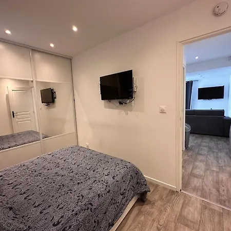 Super Maison F2… Avec Jardin Bondy Exterior photo